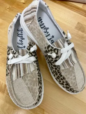 Gypsy Jazz Groovy Cream Slip On